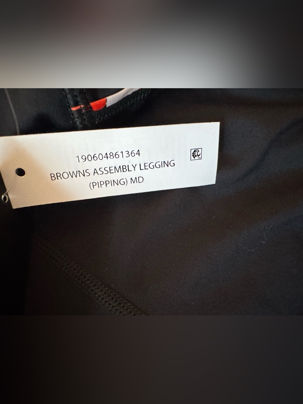 NWT Cleveland Browns Certo Women's Assembly Piping Leggings Size Medium $70 MSRP - Picture 10 of 15